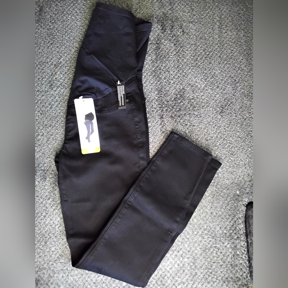 Signature by Levi Strauss & Co. Gold Label Women's Maternity Skinny Ankle Jeans